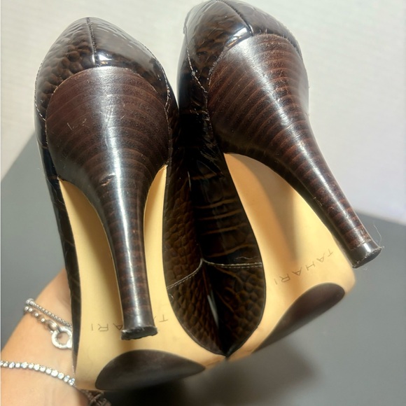 TAHARI Enya Patent Leather Square Toe Heels - Picture 5 of 8